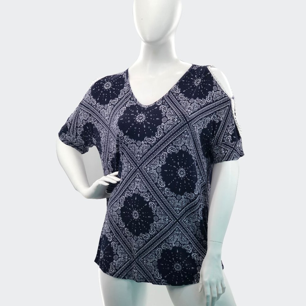 Plus Size Blue and White Cold Shoulder Top Size 18